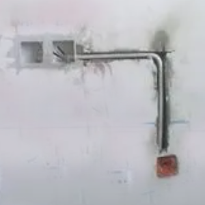 墙上增加插座凿墙暗装